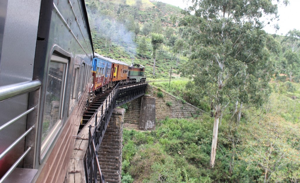 Zug Sri Lanka_Brücke