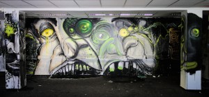 Gruseliges Graffiti im Gebäude