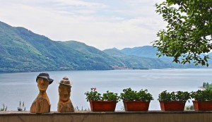 Ausblick von Ronco über den Lago Maggiore