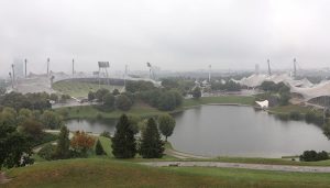 München zu Fuß erkunden Olympiapark